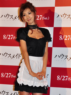 『ハウスメイド』試写会に登場したほしのあき