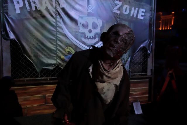 取材協力：ユニバーサル・スタジオ・ジャパン TM & (C) Universal Studios.All rights reserved.