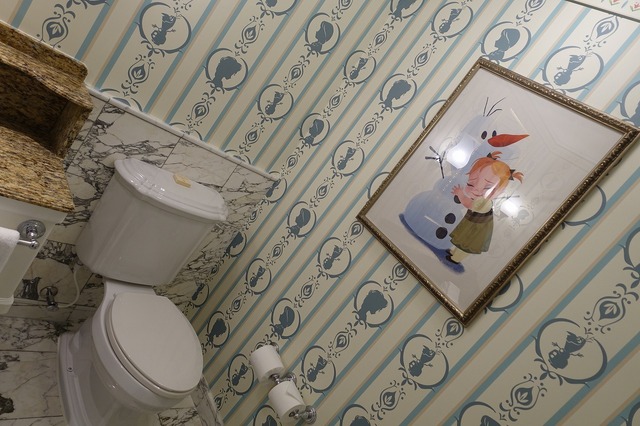 取材協力：香港ディズニーランド・リゾート