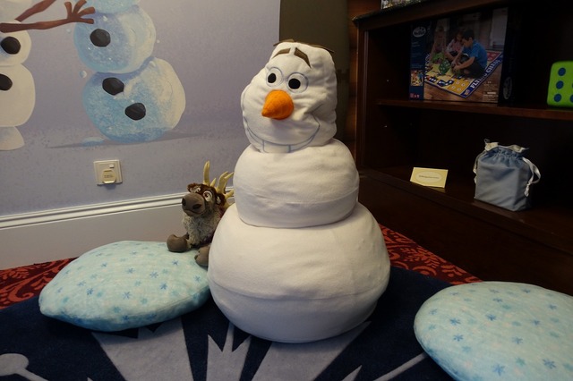 取材協力：香港ディズニーランド・リゾート