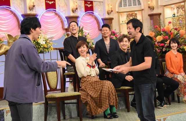 「行列のできる法律相談所」 (C) NTV