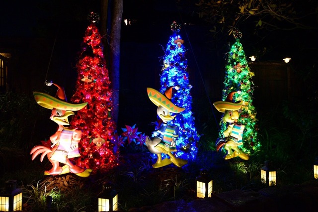 (C) Disney ※取材時の状況に基づいて記事化しています。ショー内容など、異なる場合もあります。また、紹介したイベント、メニューなど、すべての情報は予告なく変更になる場合があります。詳細は公式サイトを参照ください。