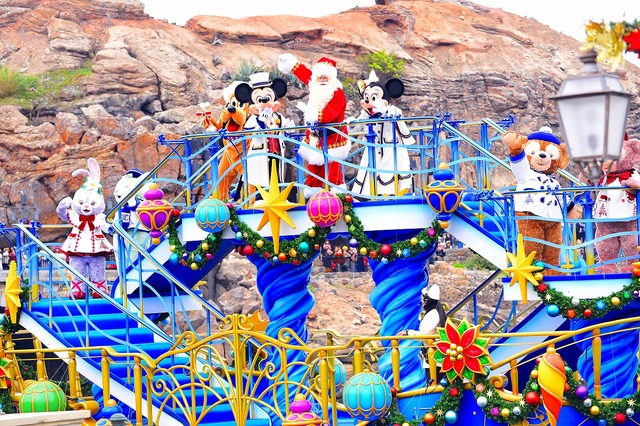 ホテル経由で優雅にショーを観る方法☆(C) Disney