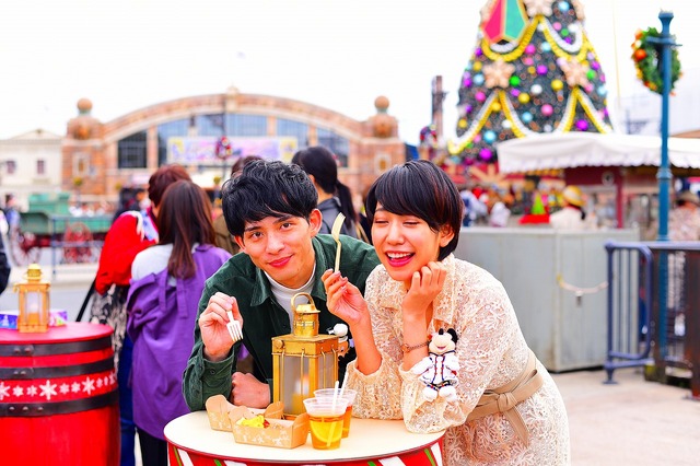 (C) Disney ※取材時の状況に基づいて記事化しています。ショー内容など異なる場合もあります。また紹介したイベント、メニューなどすべての情報は予告なく変更になる場合があります。詳細は公式サイトを参照ください。