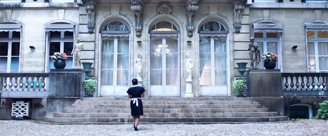 『マダムのおかしな晩餐会』贋造博物館　(C)2016 / LGM CINEMA - STUDIOCANAL - PM - Tous Droits Reserves