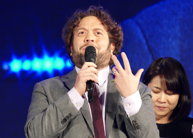 『ファンタスティック・ビーストと黒い魔法使いの誕生』ジャパンプレミア／ダン・フォグラー（ジェイコブ役）