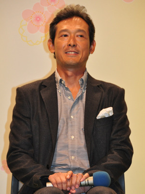 「梅ちゃん先生」会見