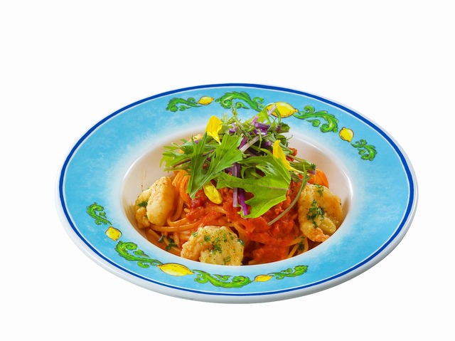 「カフェ・ポルトフィーノ」リングイネ、海老のトマトクリームソース☆(C) Disney