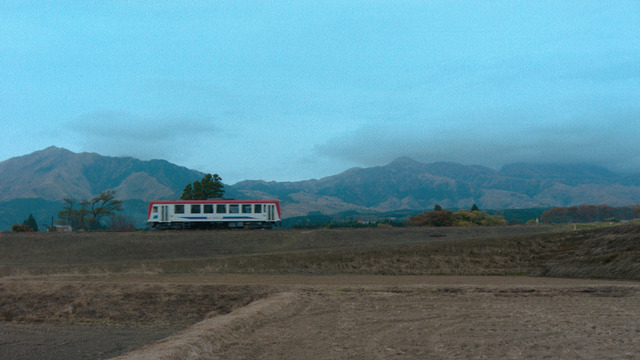 キリン 午後の紅茶新CM「あいたいって、あたためたいだ。18冬」篇