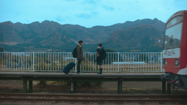 キリン 午後の紅茶新CM「あいたいって、あたためたいだ。18冬」篇