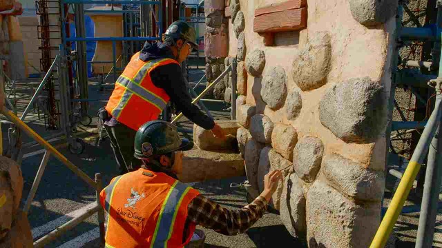「東京ディズニーランド大規模開発」