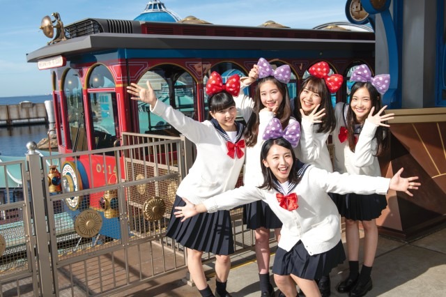 アトラクション「ディズニーシー・エレクトリックレールウェイ」ポートディスカバリー側の駅舎期間：1/7（月）～1/20（日）時間：10：00～16：00(C) Disney(C) Disney/Pixar(C) Disney. Based on the 