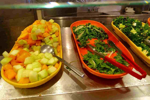 協力：ディズニー・ディスティネーション・インターナショナル As to Disney artwork, logos and properties： (C) Disney