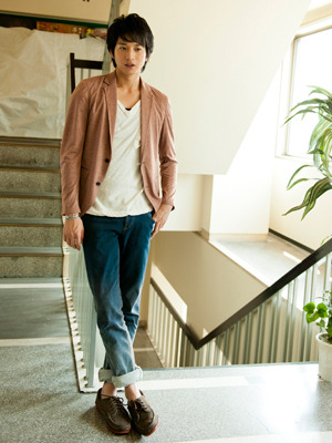 『僕たちは世界を変えることができない。』向井理　photo：Toru Hiraiwa