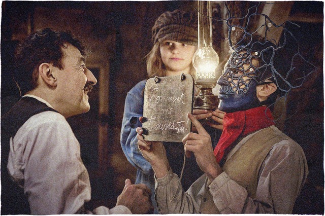 『天国でまた会おう』場面写真（C）2017 STADENN PROD.  MANCHESTER FILMS  GAUMONT  France 2 CINEMA （C）Jerome Prebois / ADCB Films