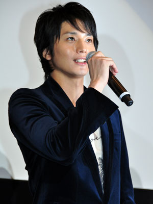 『僕たちは世界を変えることができない。』初日舞台挨拶