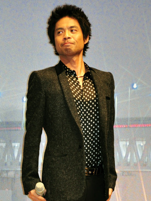 『夜明けの街で』完成披露試写会