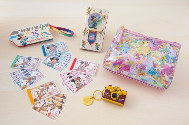 35周年の思い出がギュッ！フィナーレグッズの数々が熱い！(C) Disney