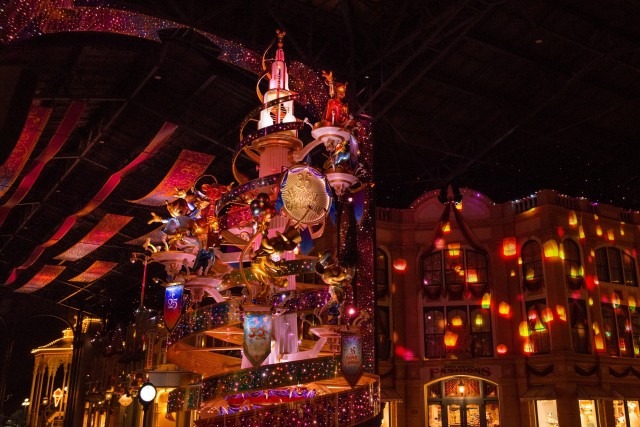 35周年の思い出がギュッ！フィナーレグッズの数々が熱い！(C) Disney