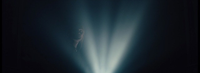 『孤独なふりした世界で』場面写真