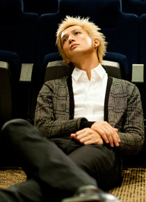 『スマグラー おまえの未来を運べ』安藤政信　photo：Toru Hiraiwa