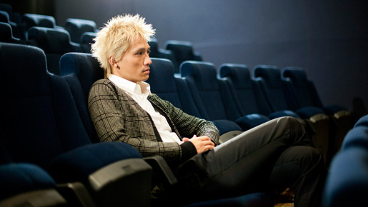 『スマグラー おまえの未来を運べ』安藤政信　photo：Toru Hiraiwa