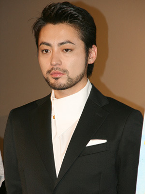 『指輪をはめたい』　山田孝之