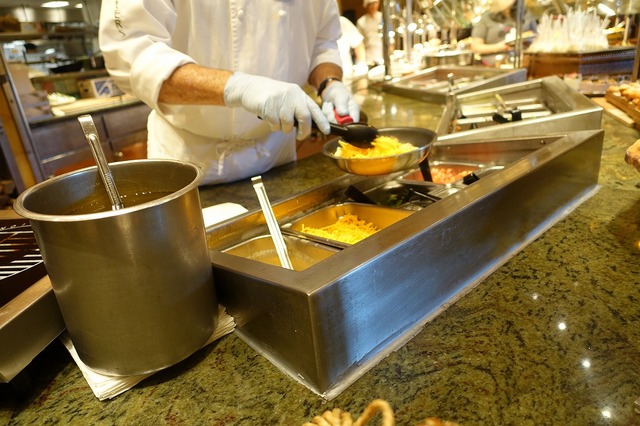 「ミッキーのテール・オブ・アドベンチャー・ブレックファスト・ビュッフェ」☆As to Disney artwork, logos and properties： (C) Disney