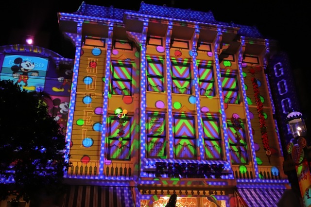 取材協力：香港ディズニーランド・リゾート As to Disney artwork, logos and properties： (C) Disney