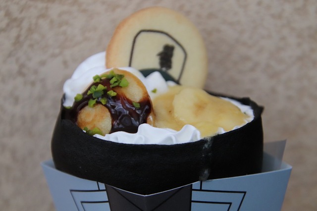 名探偵コナン・クレープ各種（￥740～）画像提供：ユニバーサル・スタジオ・ジャパンTM & (C) Universal Studios.All rights reserved.