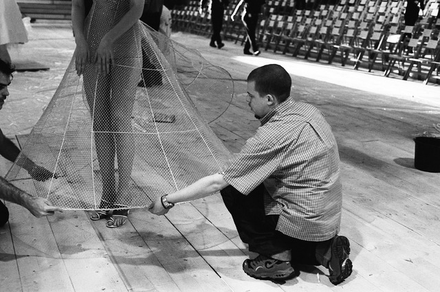 『マックイーン：モードの反逆児』：（C） Salon Galahad Ltd 2018