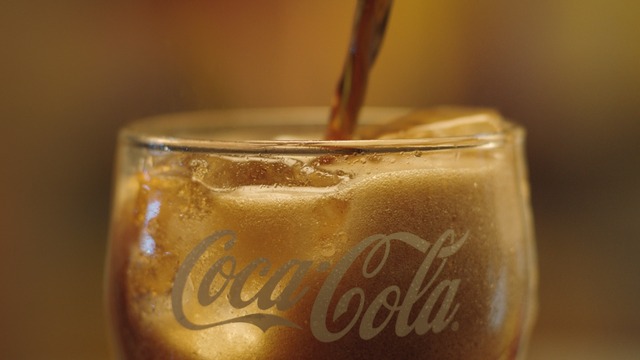 新TVCM「コカ・コーラ テレビの時間はコーク」篇