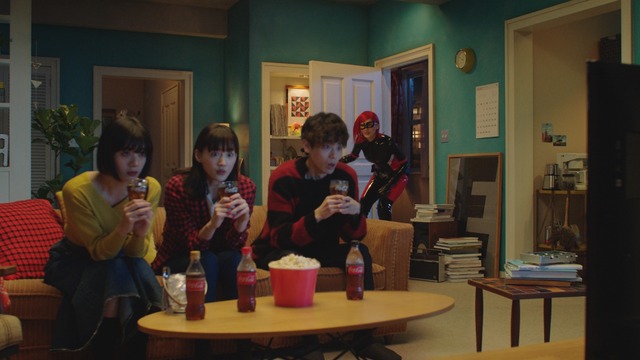 新TVCM「コカ・コーラ テレビの時間はコーク」篇