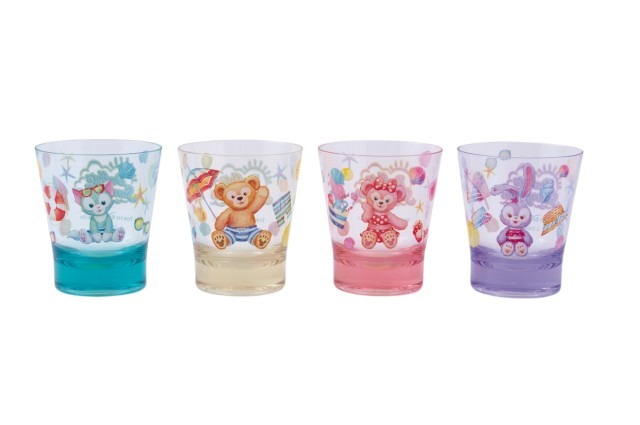 この夏はダッフィーが熱い！新プログラム「ダッフィーのサニーファン」(C) Disney