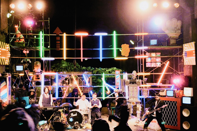 『ウィーアーリトルゾンビーズ』（C）2019“WE ARE LITTLE ZOMBIES”FILM PARTNERS