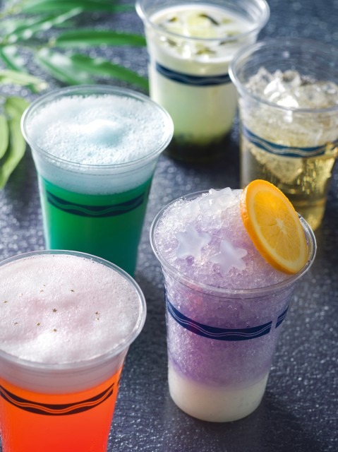 七夕をテーマにしたカクテル 各680 円