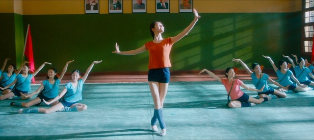 『芳華-Youth-』　（C）2017 Zhejiang Dongyang Mayla Media Co., Ltd Huayi Brothers Pictures Limited IQiyi Motion Pictures(Beijing) Co., Ltd Beijing Sparkle Roll Media Corporation Beijing Jingxi Culture&Tourism Co., Ltd All rights reserved