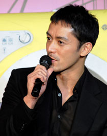 「あの時代に生きてなくてよかった」広末涼子＆「ボディコン姿が正しい」阿部寛『バブルへGO!!タイムマシンはドラム式』完成記者会見