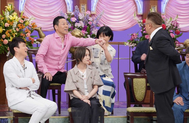 「行列のできる法律相談所」 (C) NTV