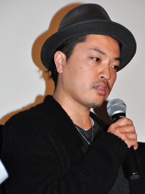 『アグリー／UGLY』舞台挨拶