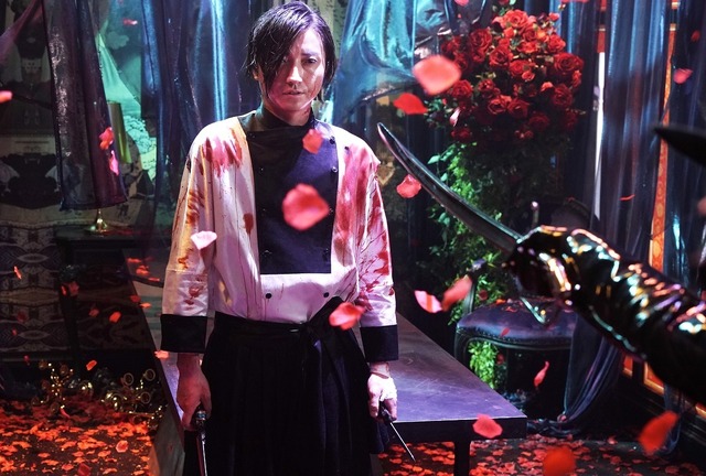 藤原竜也・誕生日『Diner ダイナー』(C)2019 映画「Diner ダイナー」製作委員会