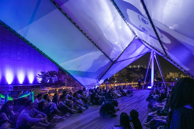 「海の幽霊」MV海の上映会（C）2019 五十嵐大介・小学館／「海獣の子供」製作委員会