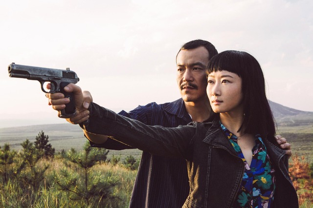 『帰れない二人』　(C) 2018 Xstream Pictures (Beijing) - MK Productions - ARTE France All rights reserved