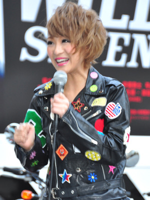 『ワイルド7』宣伝隊長・鈴木奈々イベント