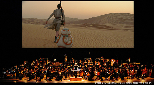 「スター・ウォーズ シネマ・コンサート」『フォースの覚醒』イメージ (C) 2019 & TM LUCASFILM LTD. ALL RIGHTS RESERVED (C) DISNEY Presentation licensed by DISNEY CONCERTS in association with 20th Century Fox, Lucasfilm LTD.and Warner/Chappell Music