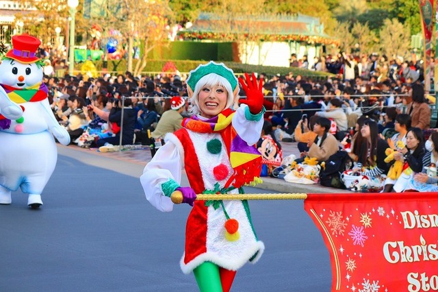 JALがクリスマス時期限定の恒例パレードに、5度目の協賛☆(C) Disney