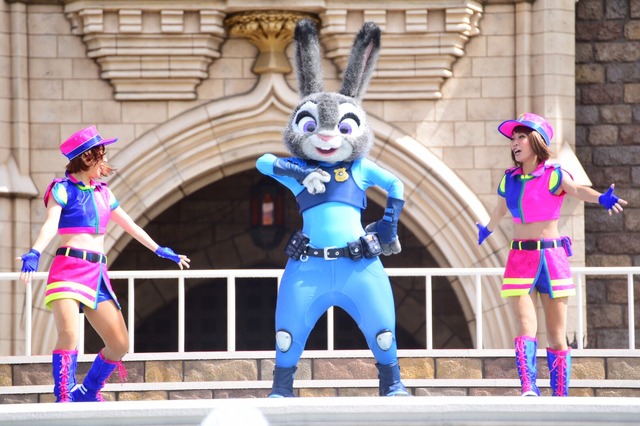 新エンターテイメントプログラム「ジュディとニックのジャンピン・スプラッシュ」