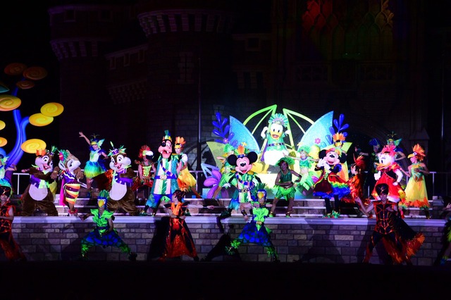 新エンターテイメント「オー！サマー・バンザイ！」