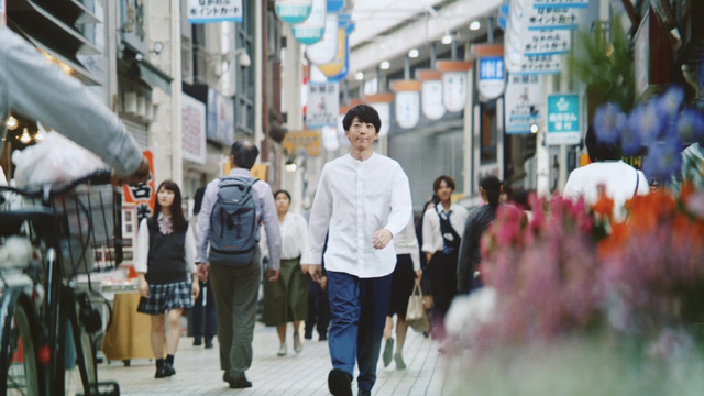 高橋一生出演新CM「笑って幸せに」篇