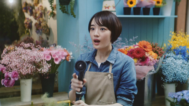 高橋一生出演新CM「笑って幸せに」篇